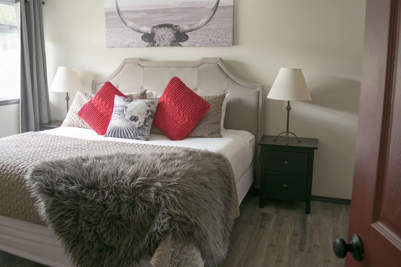 Yamnuska Suites Canmore Eksteriør bilde